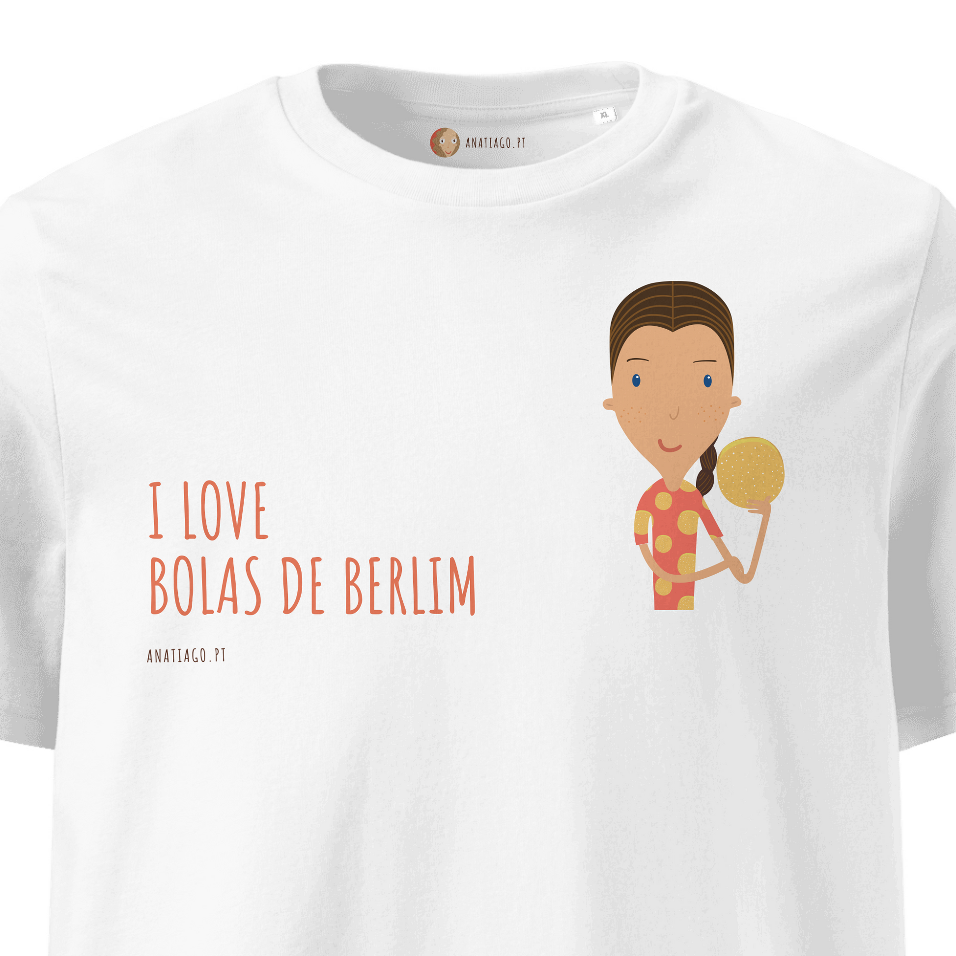White t-shirt with a cartoon character and text 'I love Bolas de Berlim' on a white background